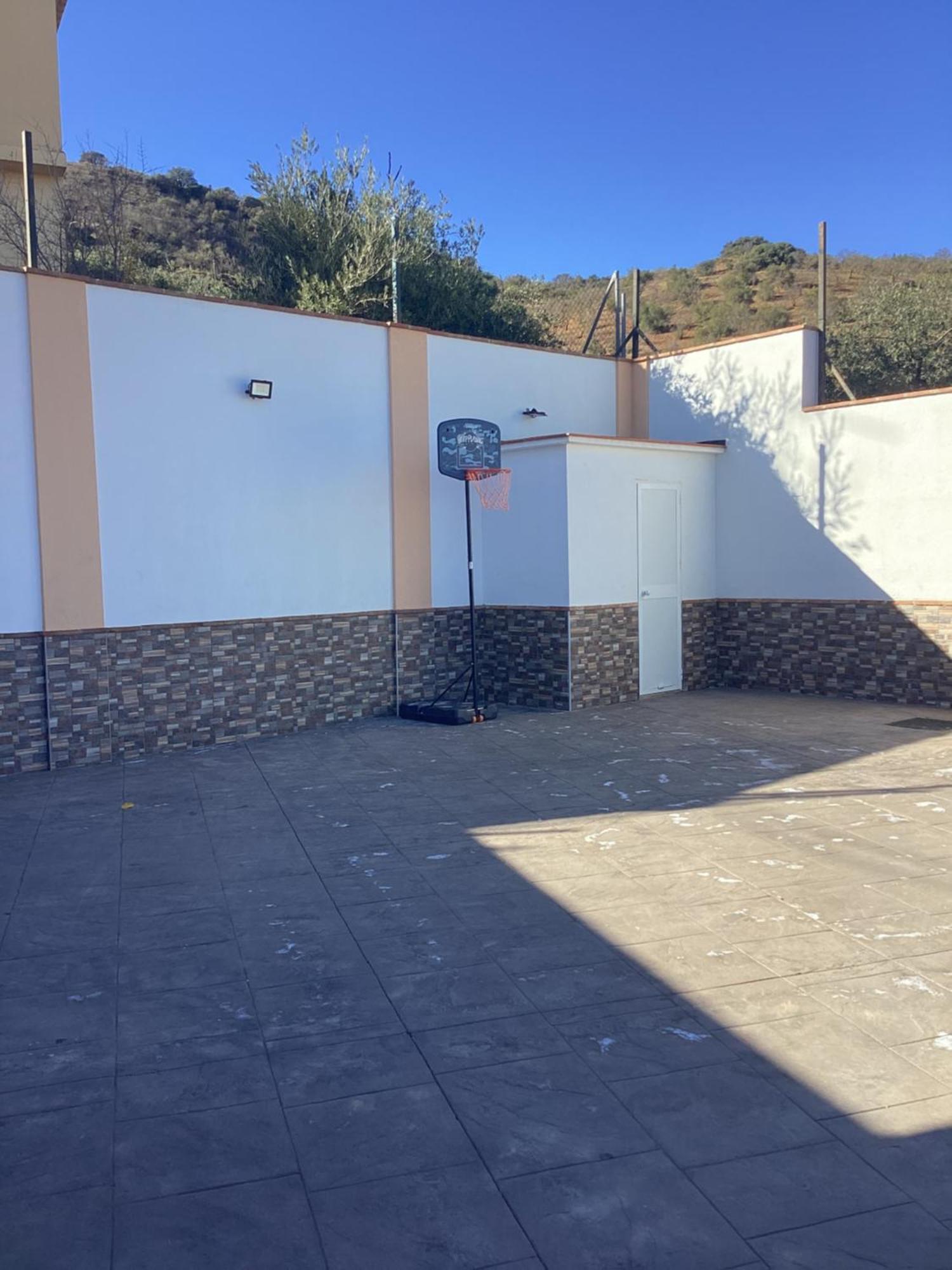 Holiday home Casa Chalet Montes De *